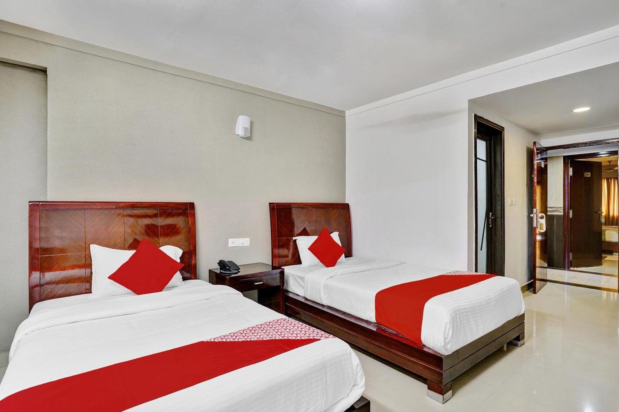 Hotel O Aec Residency Mararikulam Kültér fotó