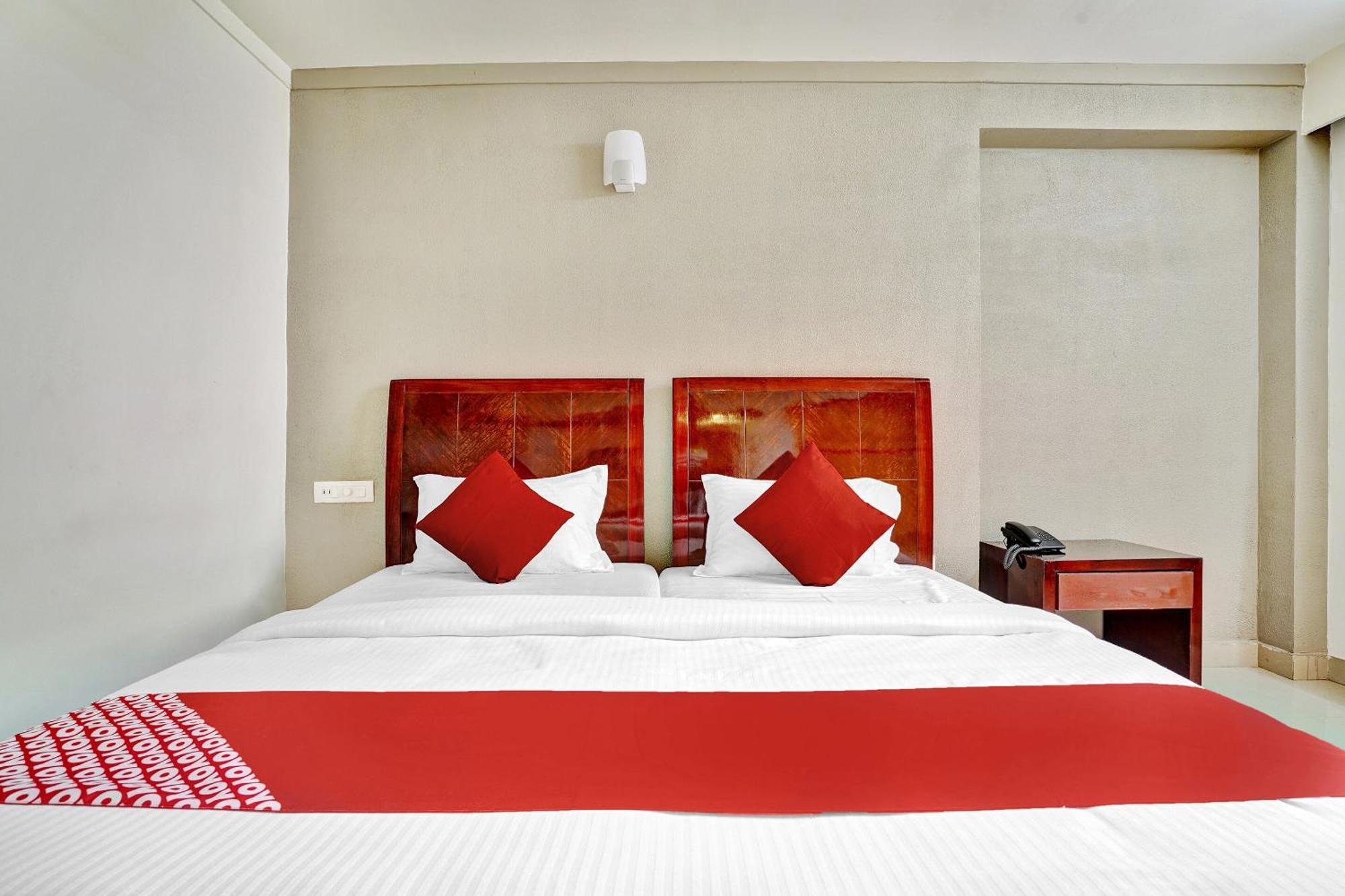 Hotel O Aec Residency Mararikulam Kültér fotó
